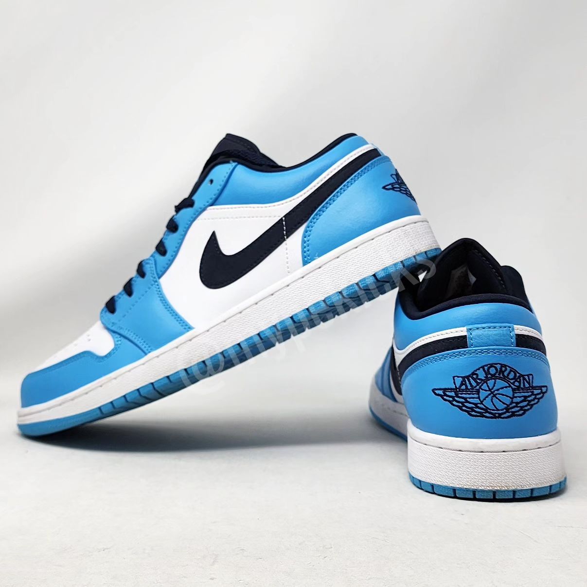 Air Jordan 01 Low - UNC