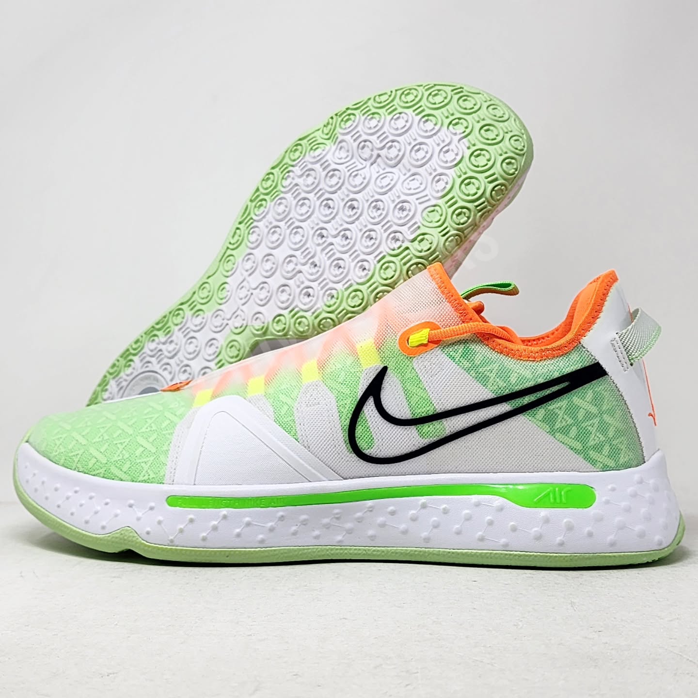 Nike PG 4 x Gatorade - Paul George "White Gx" PE