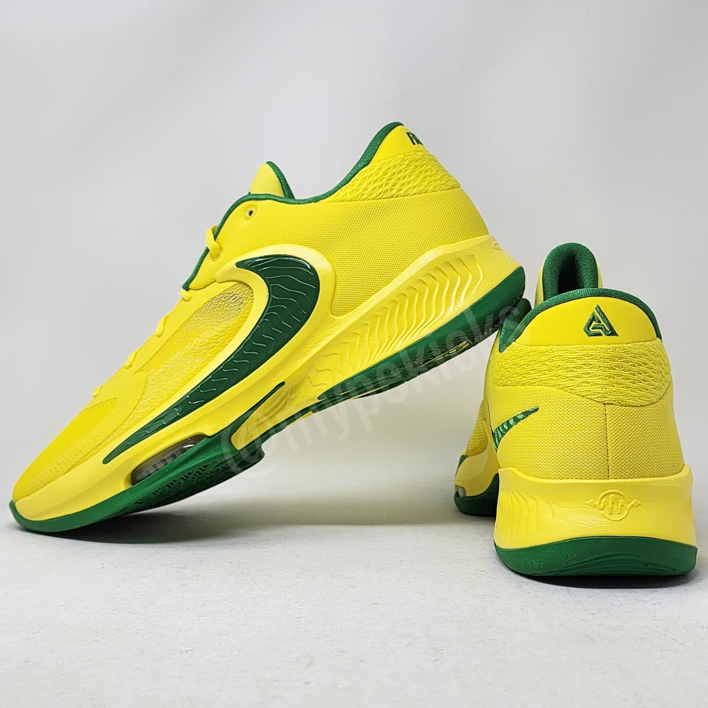 Nike Zoom Freak 4 - Oregon Ducks PE