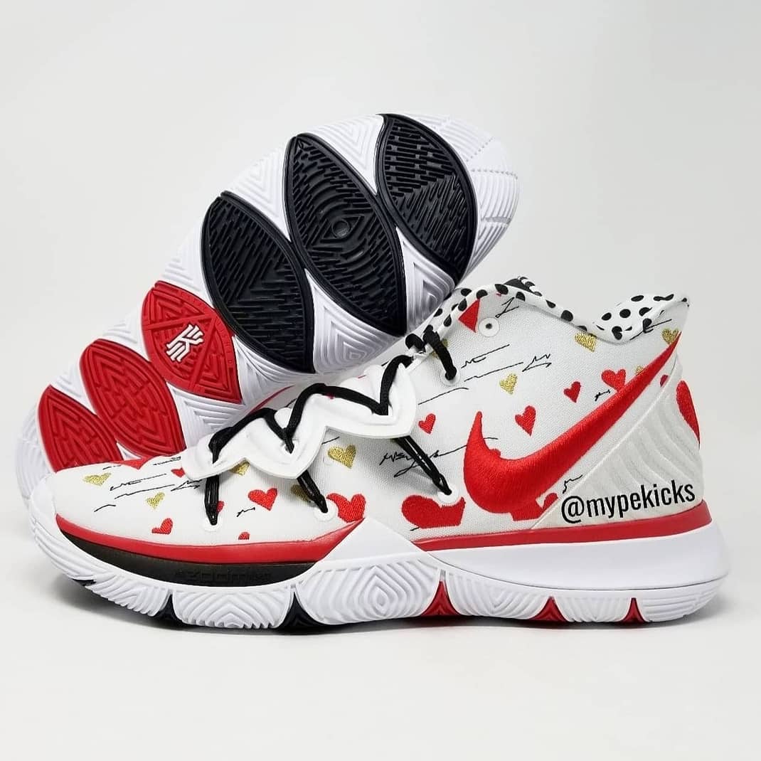 Nike Kyrie 5 SR - I Love You Mom PE