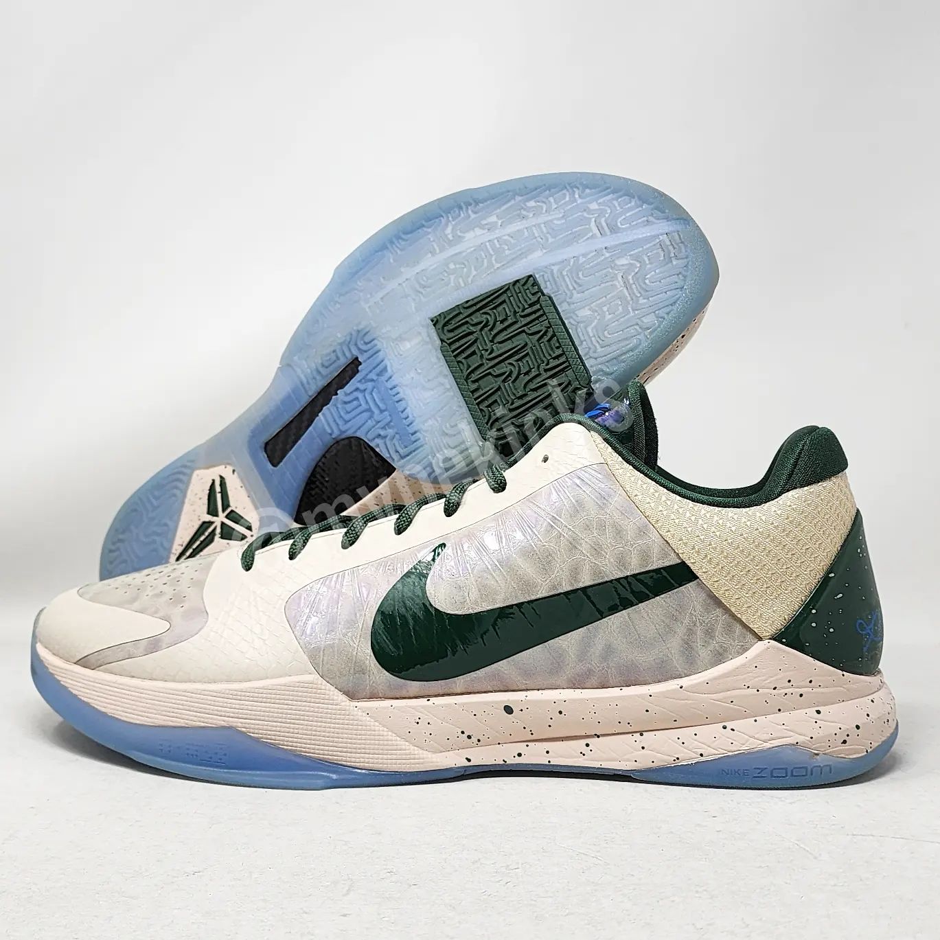 Nike Kobe 5 Protro - Khris Middleton Milwaukee Bucks PE