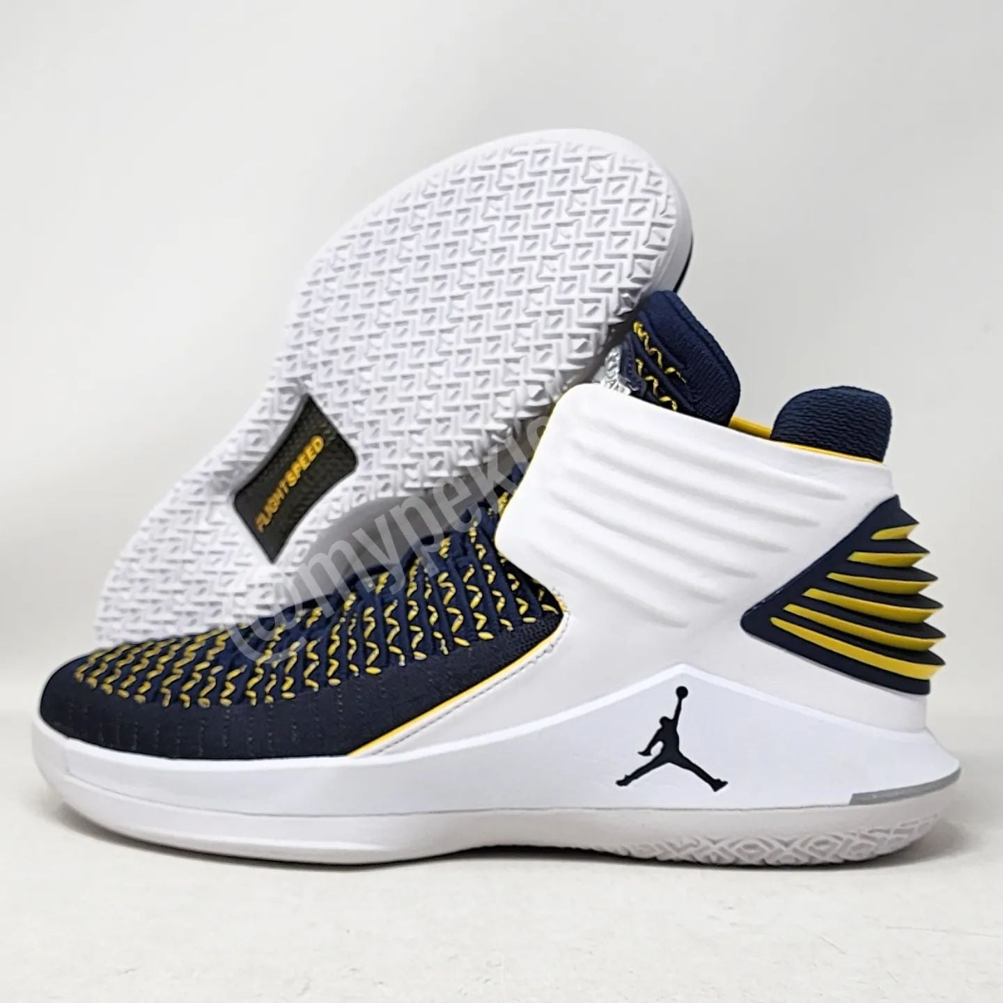 AJ 35 - 黄蜂队 PE