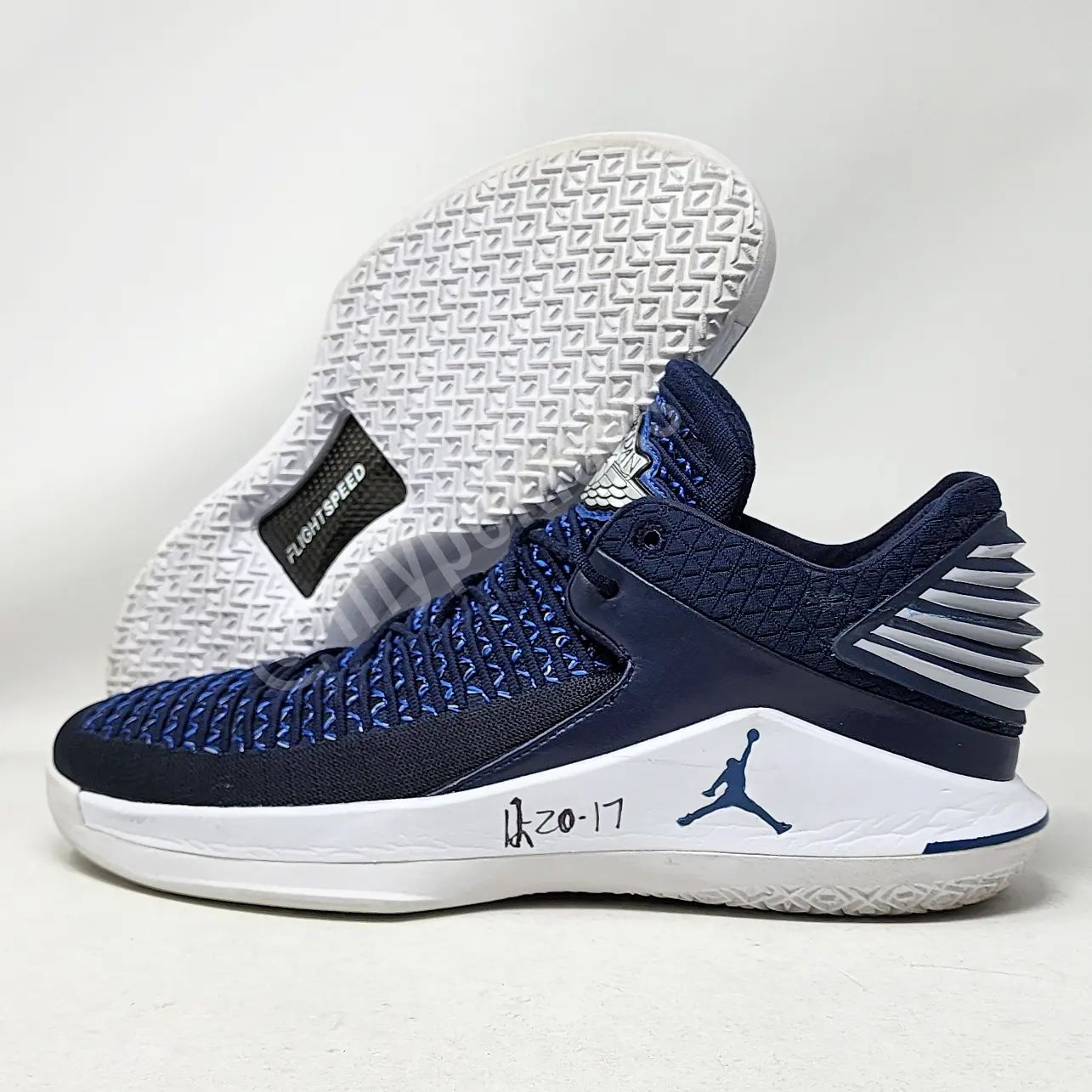 Air Jordan 32 Low - Jimmy Butler Minnesota Timberwolves PE