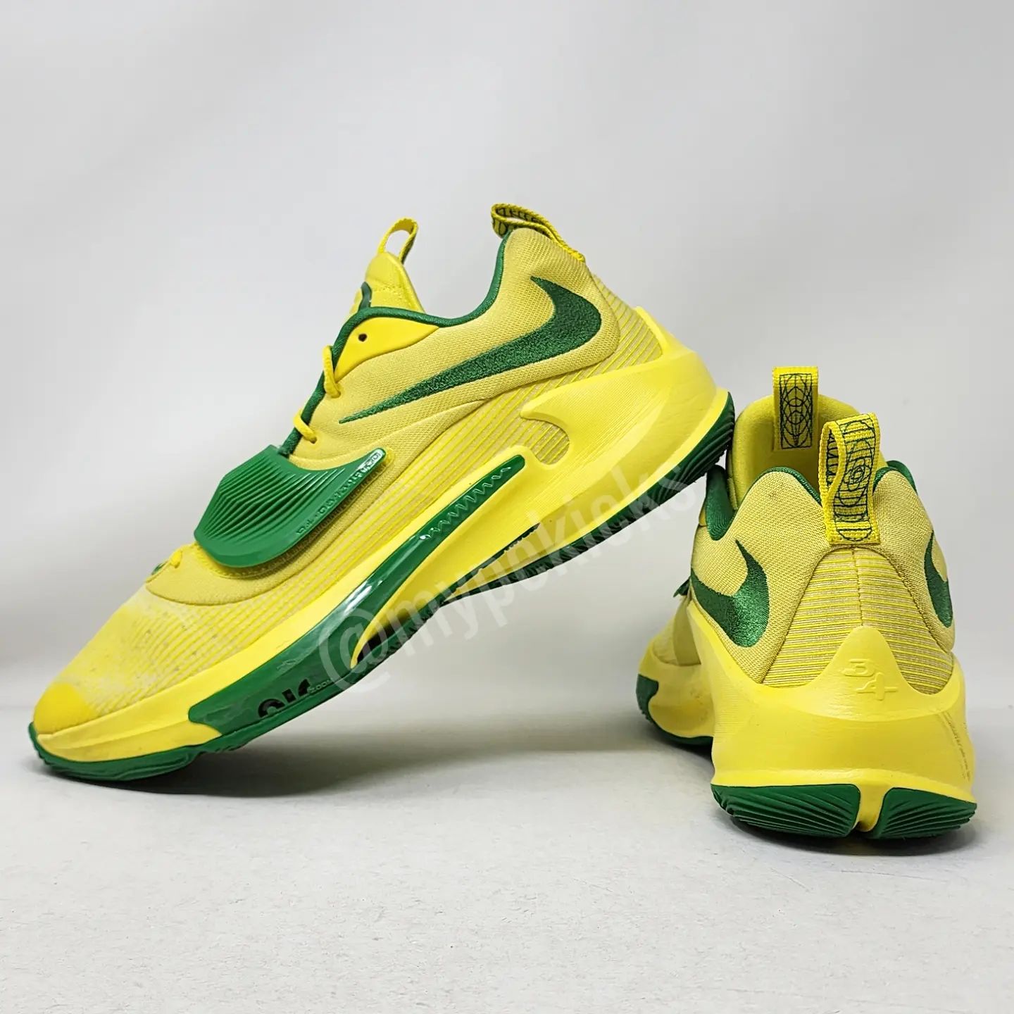 Nike Zoom Freak 3 - Oregon Ducks PE