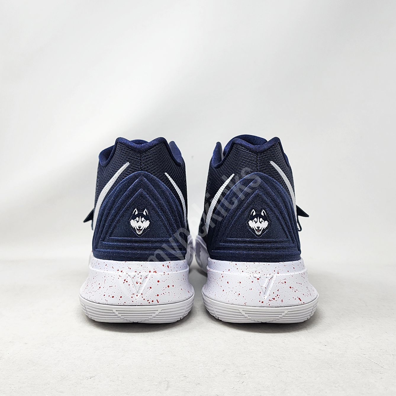 Nike Kyrie 5 - UConn Huskies PE
