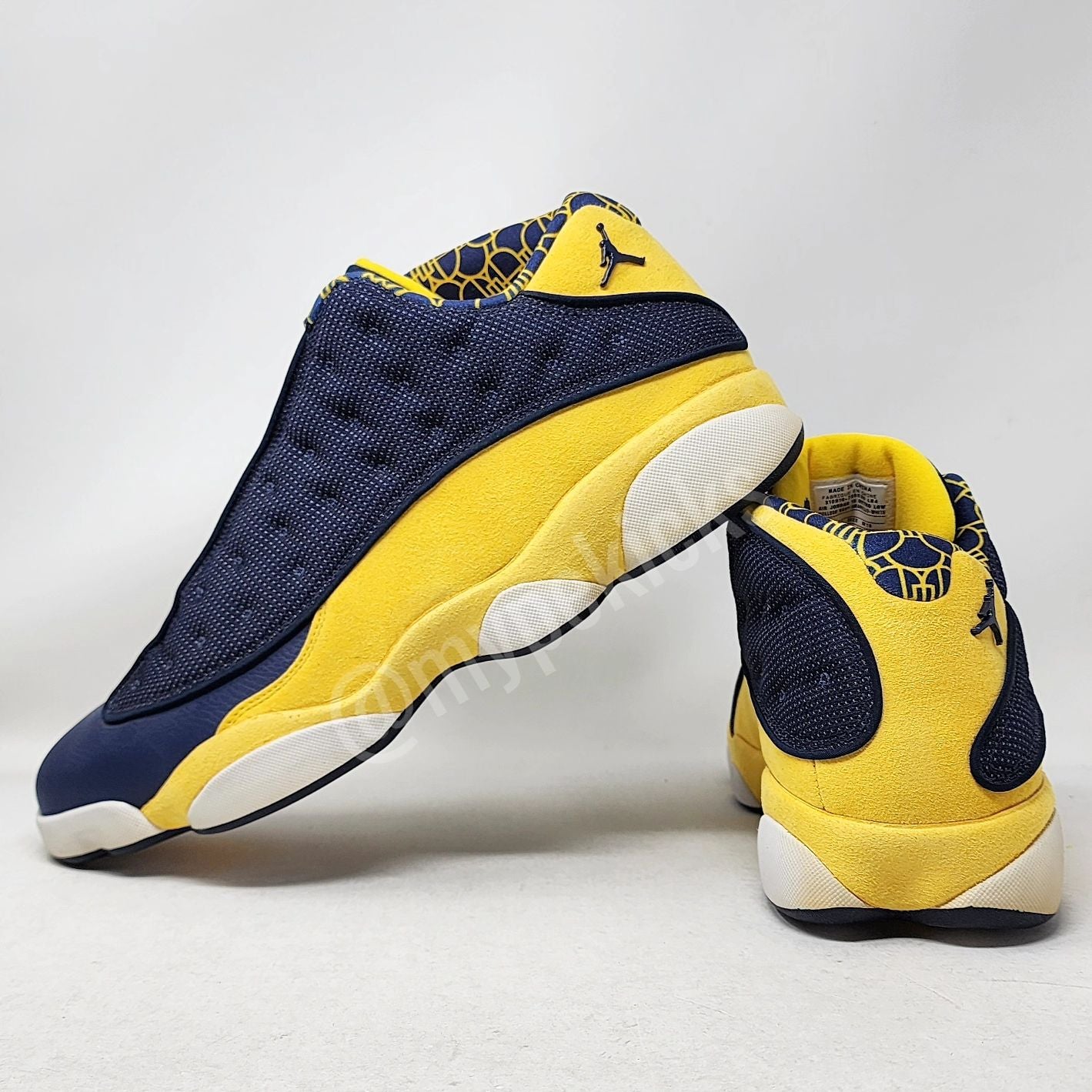 Air Jordan 13 Retro Low - Michigan Wolverines PE