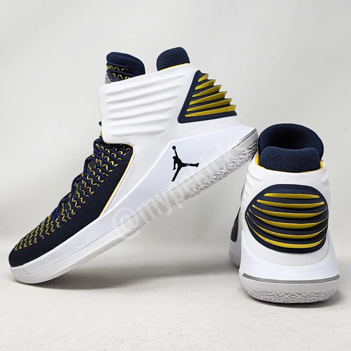 AJ 35 - 黄蜂队 PE
