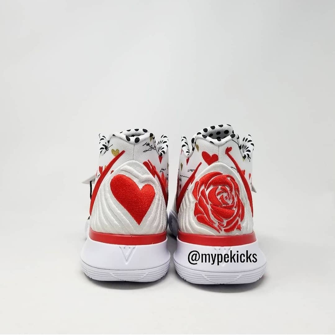 Nike Kyrie 5 SR - I Love You Mom PE