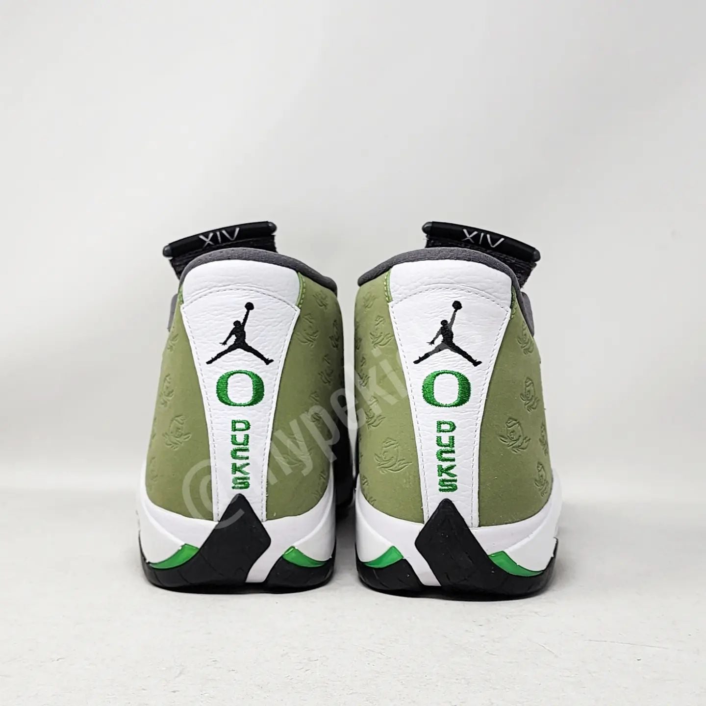 Air Jordan 14 Retro - Oregon Ducks PE