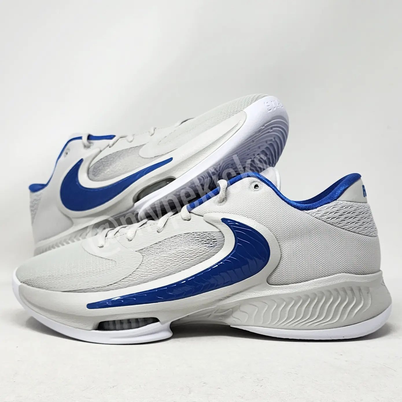 Nike Zoom Freak 4 - Kentucky Wildcats PE