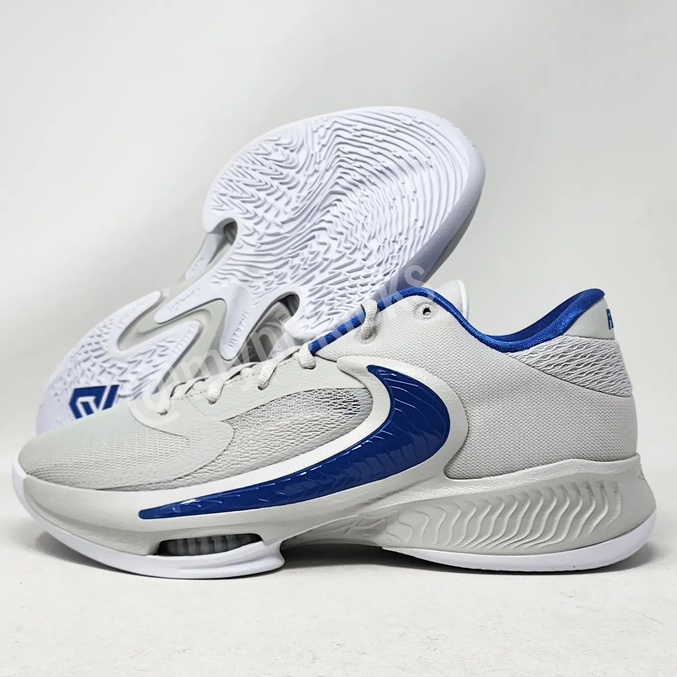 Nike Zoom Freak 4 - Kentucky Wildcats PE