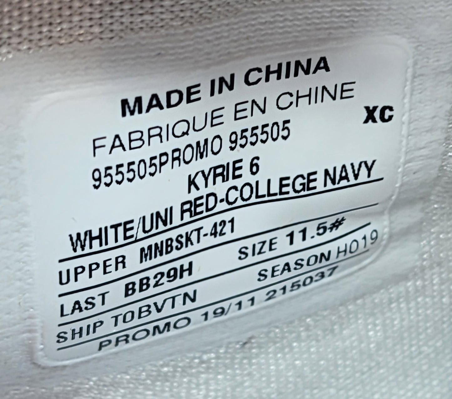 Nike Kyrie 6 - UConn Huskies PE