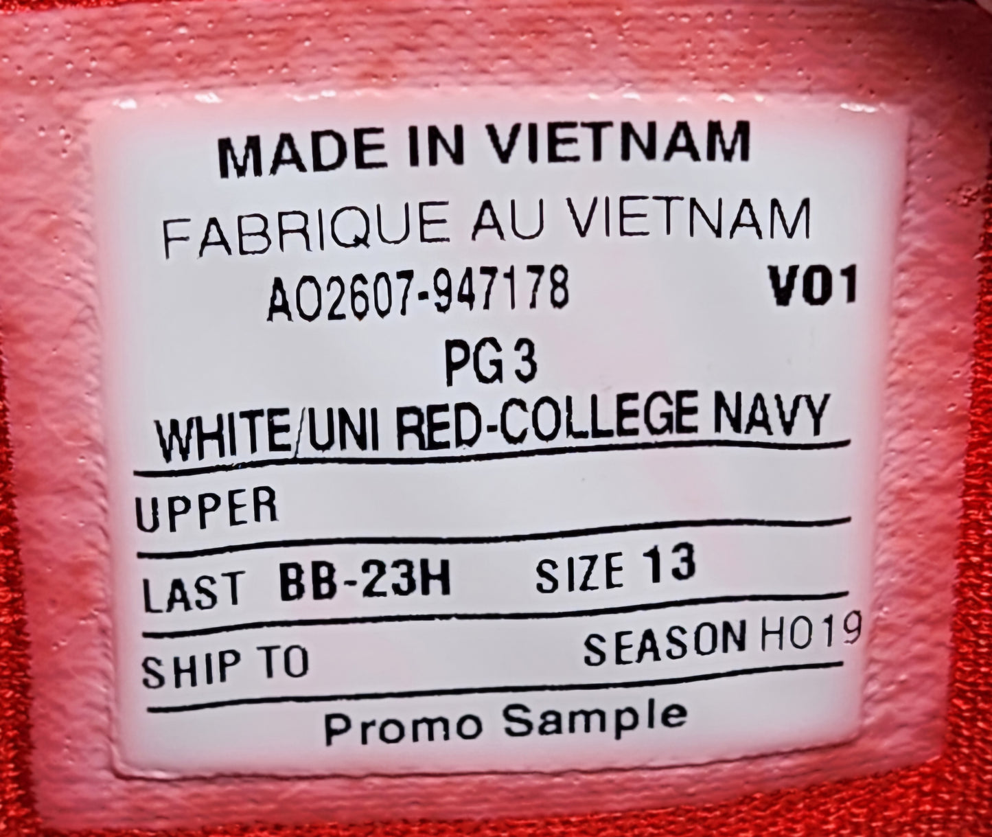 Nike PG 3 - UConn Huskies PE