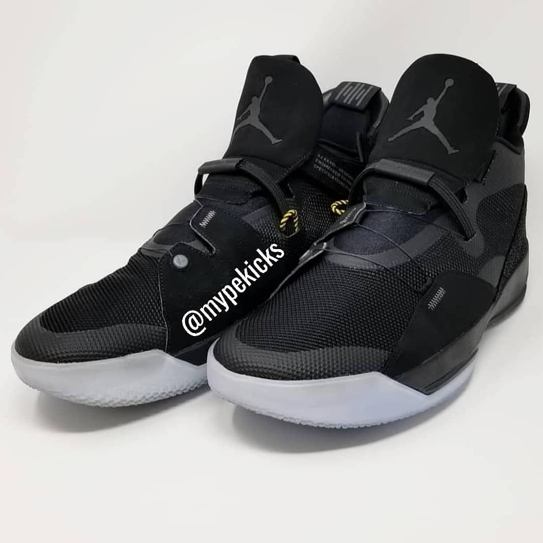 Air Jordan 33 - Jabari Parker Milwaukee Bucks PE