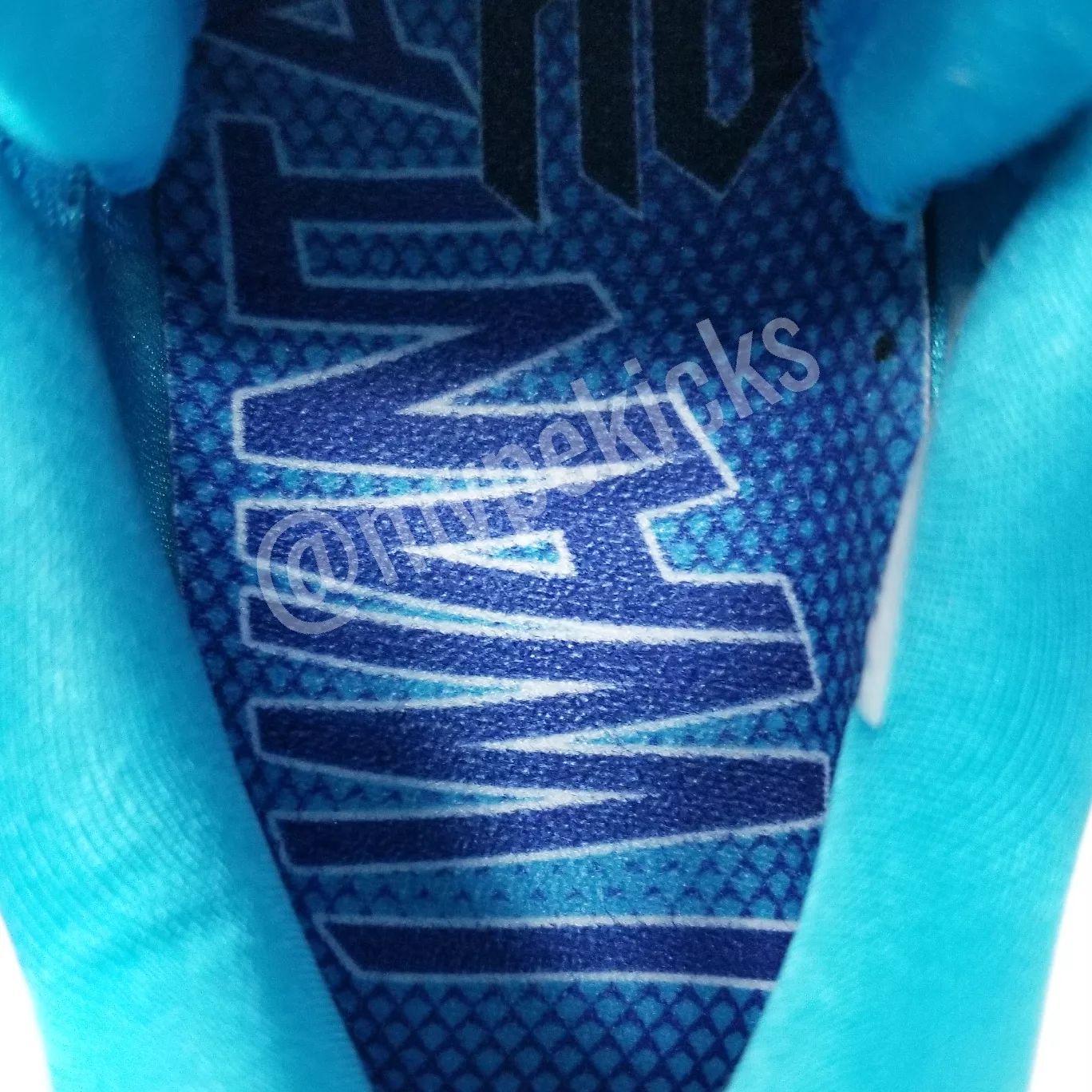 Nike Kobe 6 Malik Monk Hornets Player Exclusive