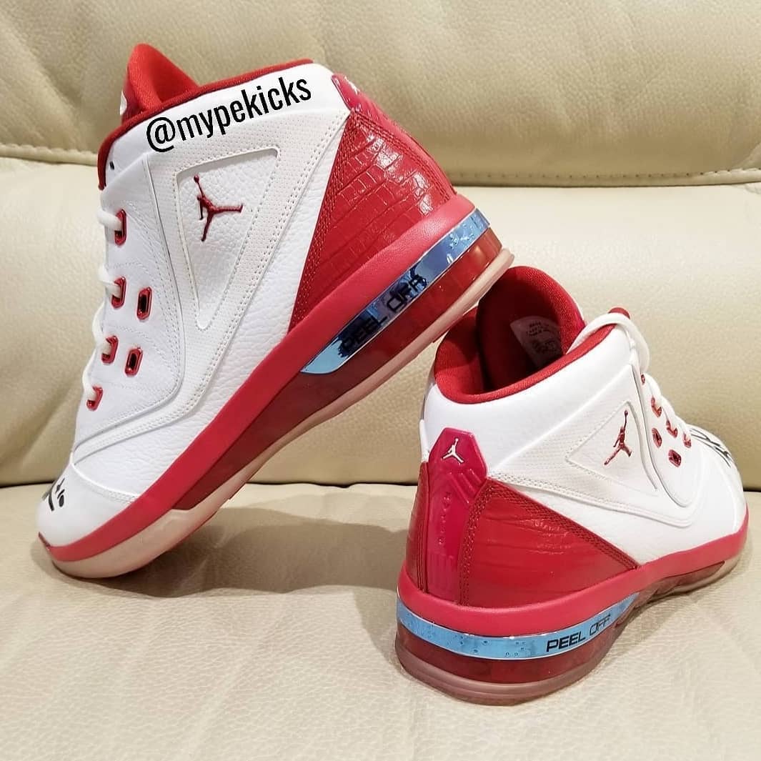 Air Jordan 16.5 - Mike Bibby Atlanta Hawks PE