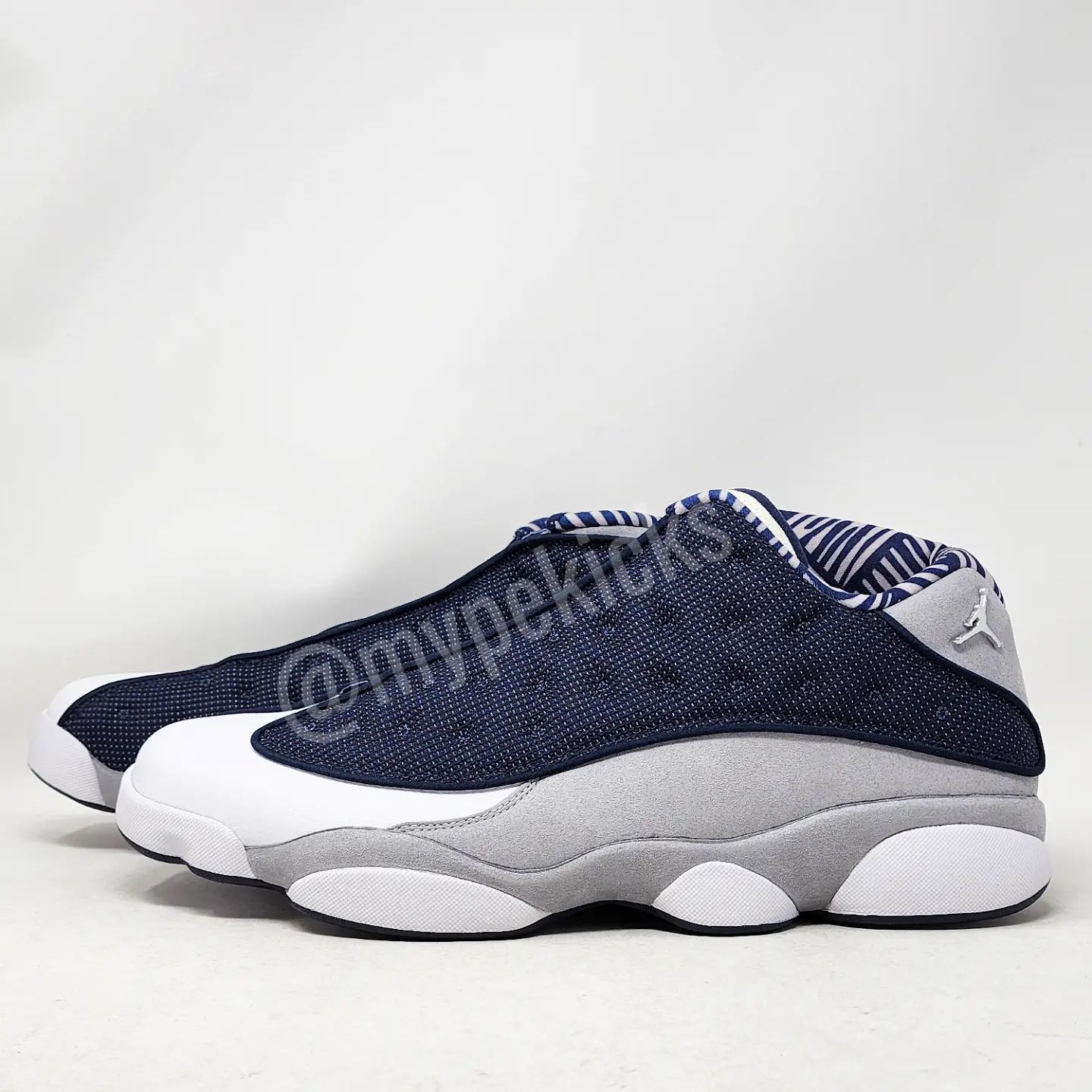 Air Jordan 13 Retro Low - Georgetown Hoyas PE