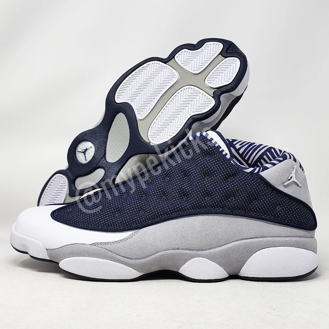 Air Jordan 13 Retro Low - Georgetown Hoyas PE