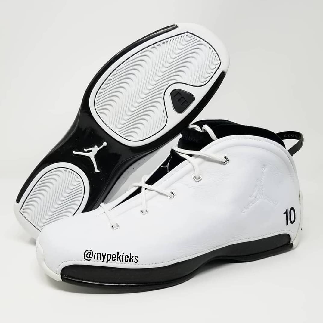 Air Jordan 18.5 - Mike Bibby Sacramento Kings PE