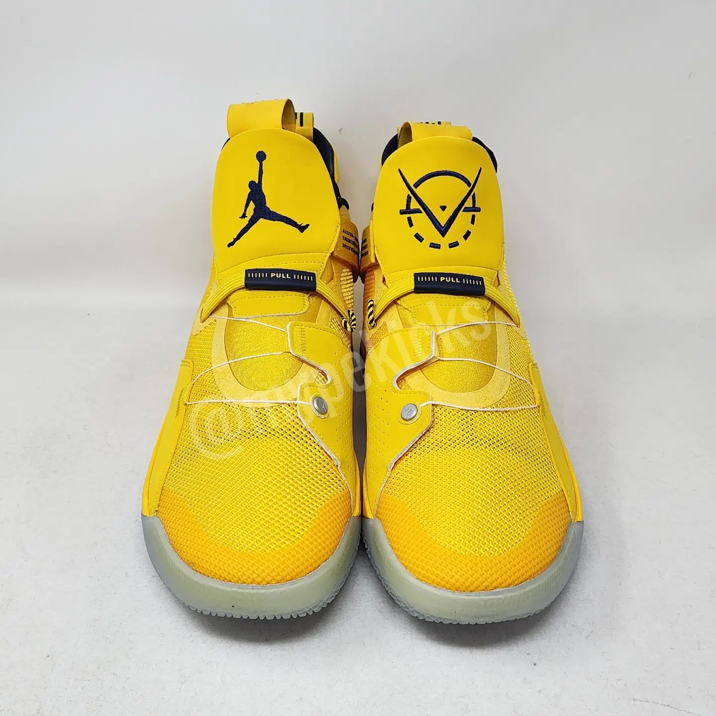 Air Jordan 33 - Victor Oladipo Indiana Pacers PE
