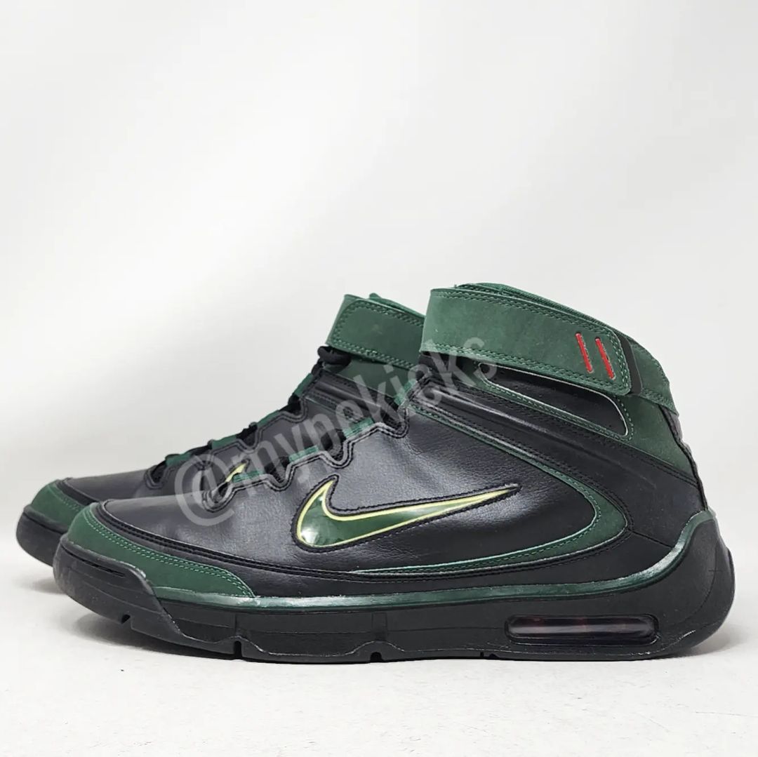 Nike Air Closer II - Michael Redd Milwaukee Bucks PE
