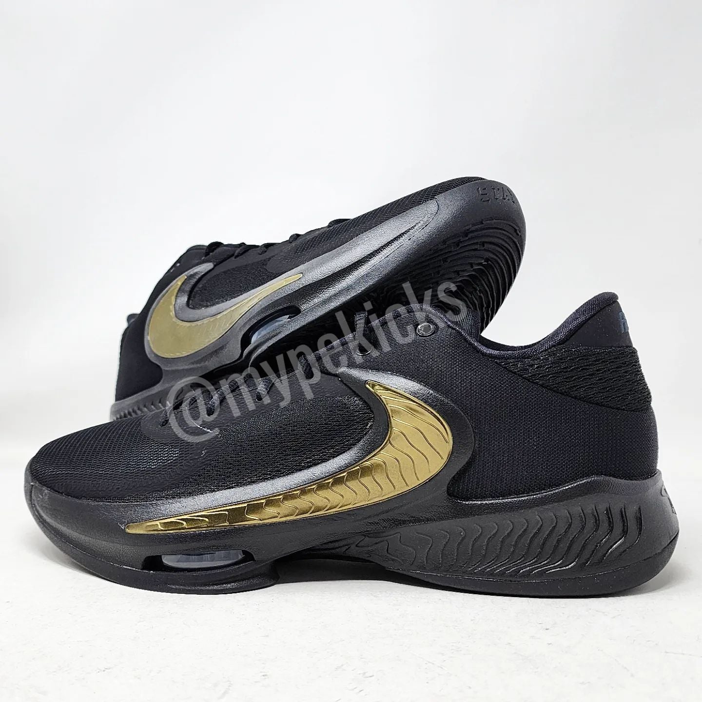 Nike Zoom Freak 4 - PK85 Phil Knight Invitational PE