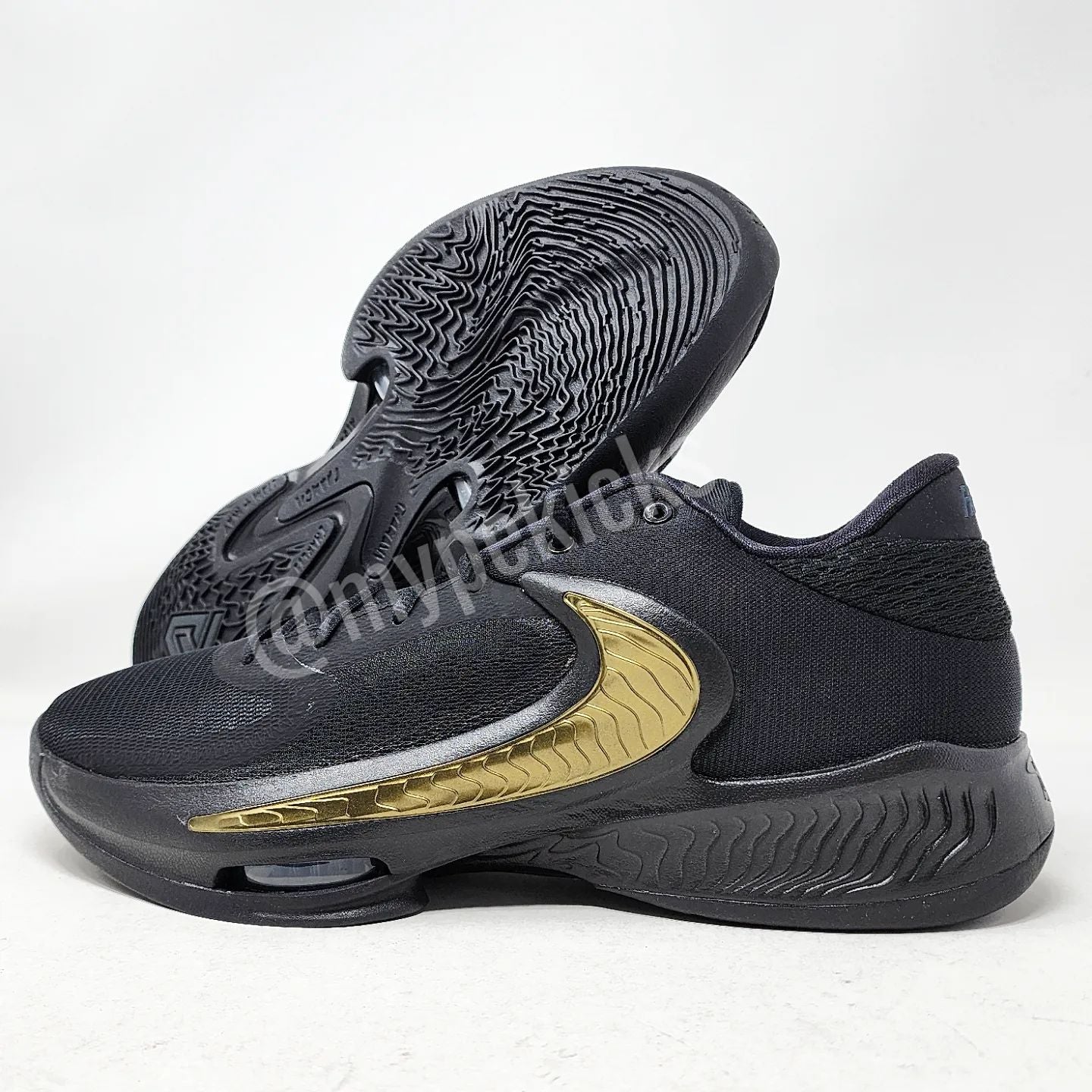 Nike Freak 4 - PK85 Phil Knight Invitational PE