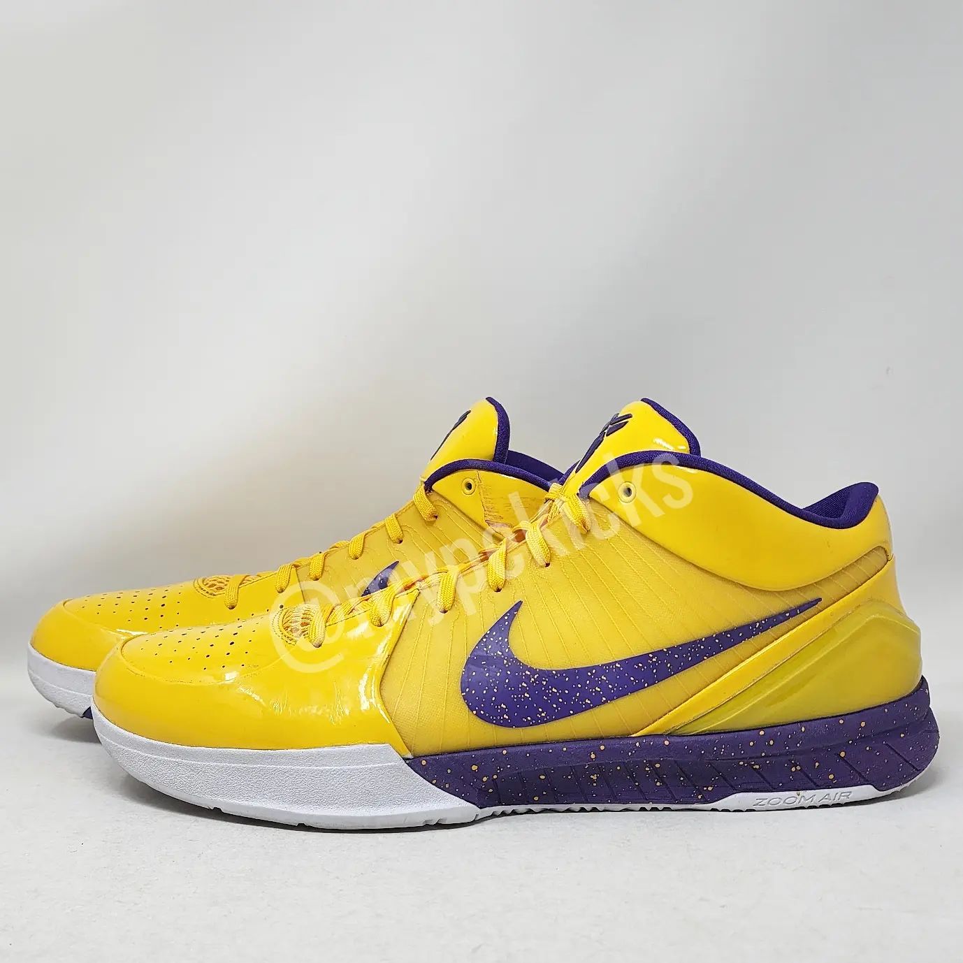 Nike Kobe 4 Protro - Anthony Davis Los Angeles Lakers PE