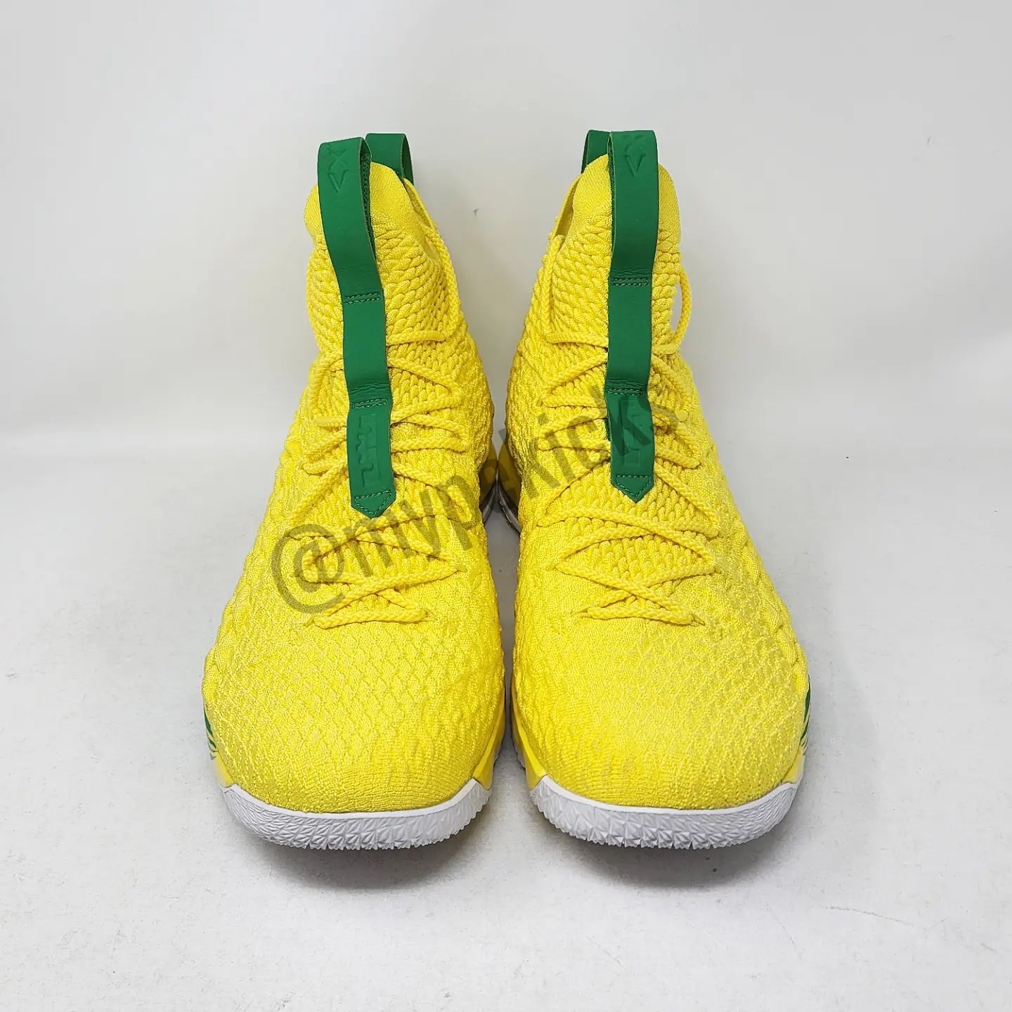 Nike LeBron 15 - Oregon Ducks PE