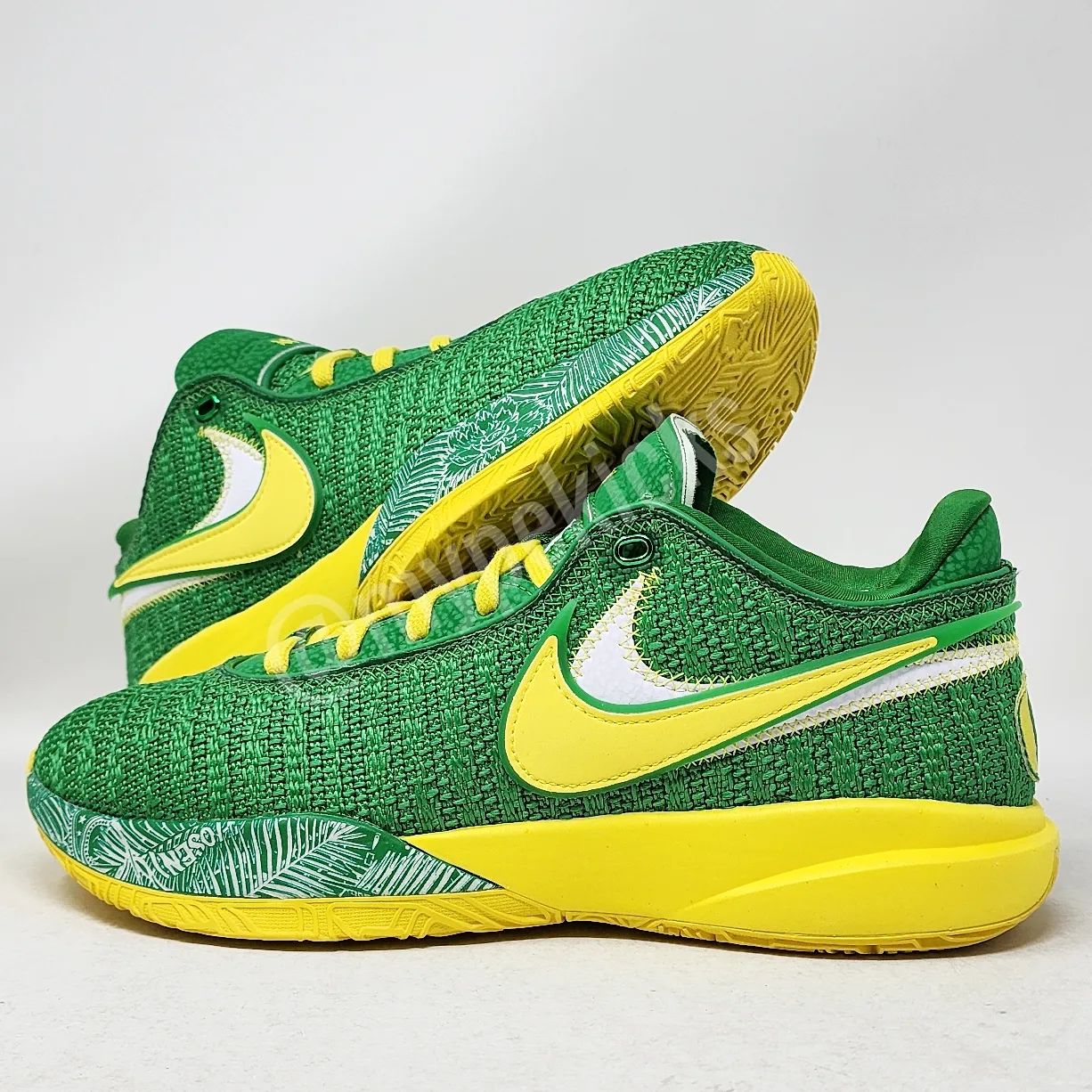 Nike LeBron 20 - Oregon Ducks PE