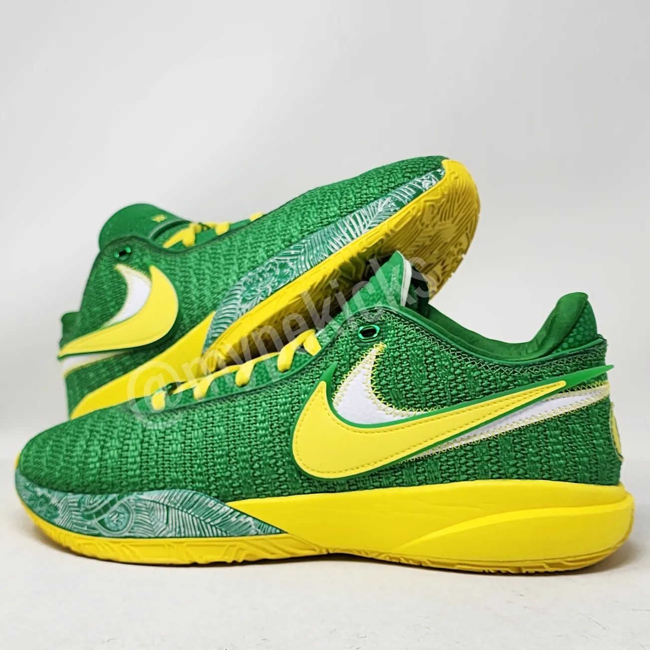 Nike LeBron 20 - Oregon Ducks PE