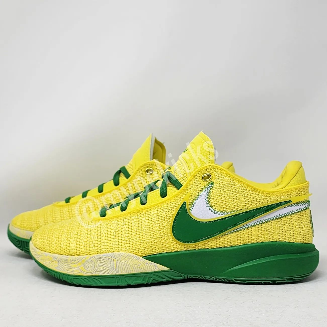 Nike LeBron 20 - Oregon Ducks PE