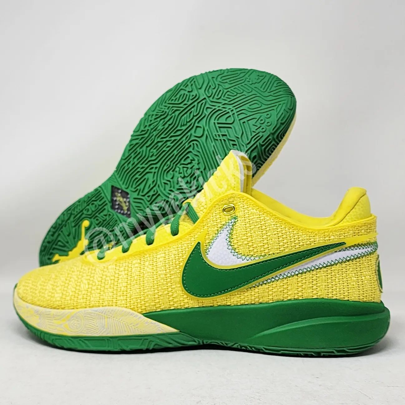 Nike LeBron 20 - Oregon Ducks PE