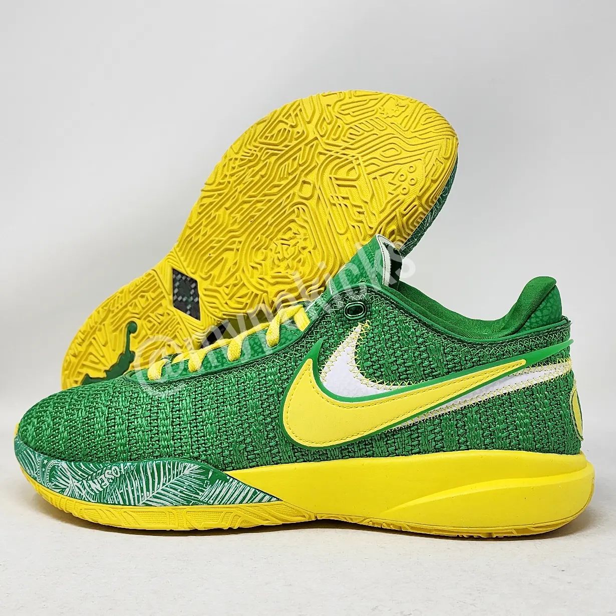 Nike LeBron 20 - Oregon Ducks PE