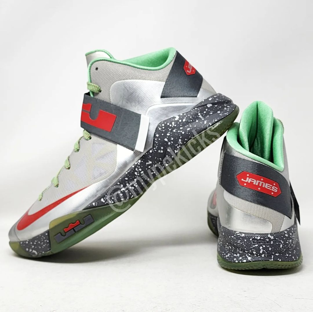 Nike LeBron Soldier 6 - Gingerbread Man PE