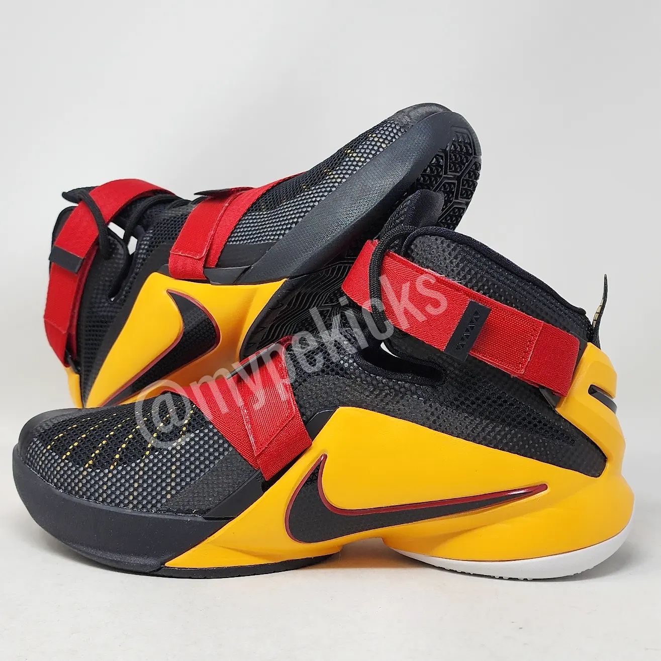 Nike LeBron Soldier 9 - Cleveland Cavaliers PE