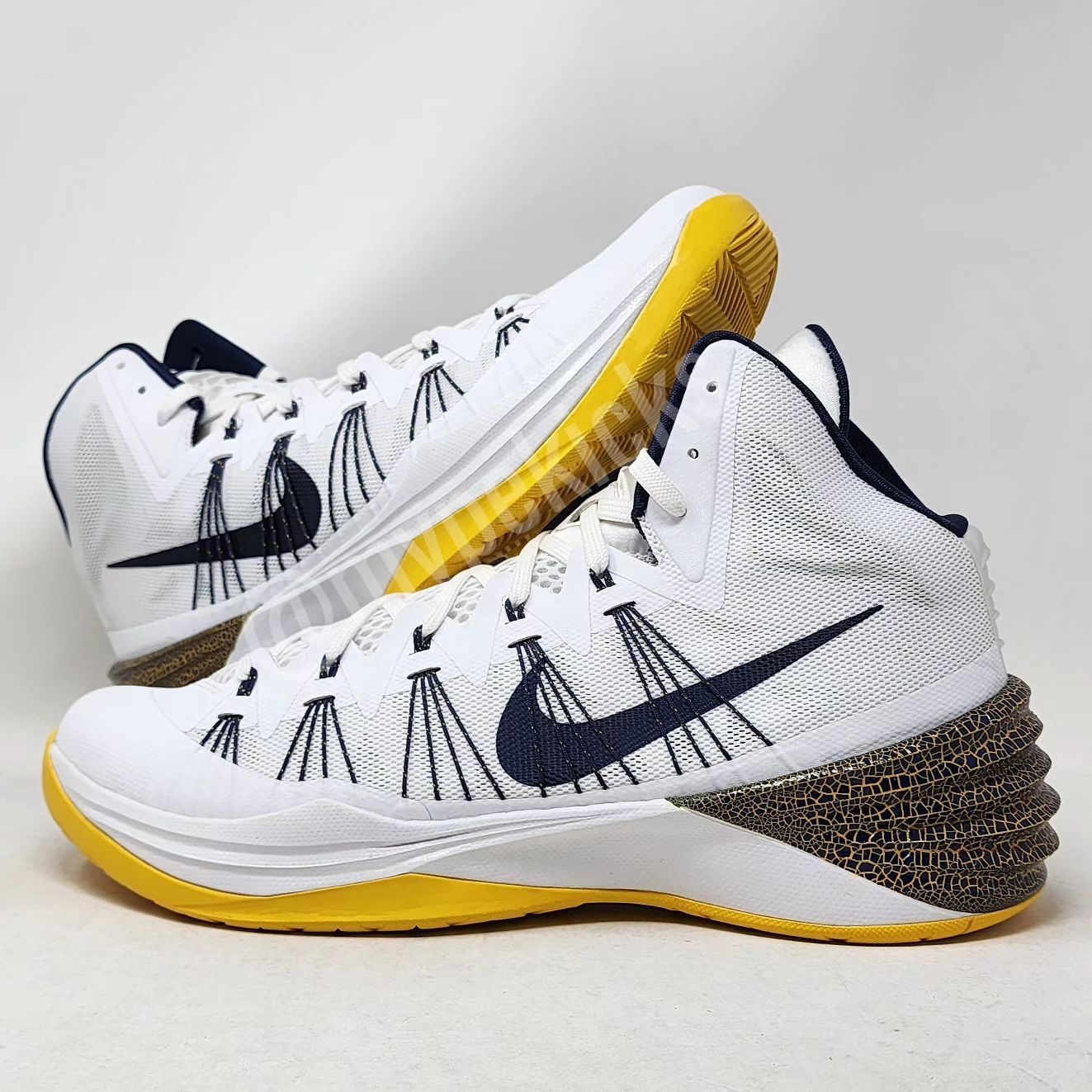 Black and yellow paul george orders shoes