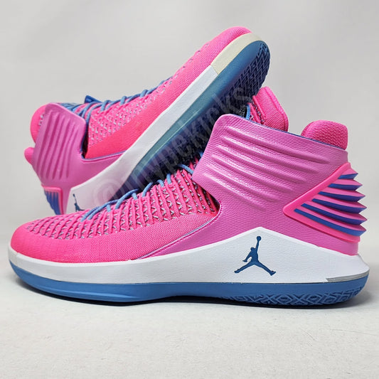 Air Jordan 32 - UNC Tar Heels PE