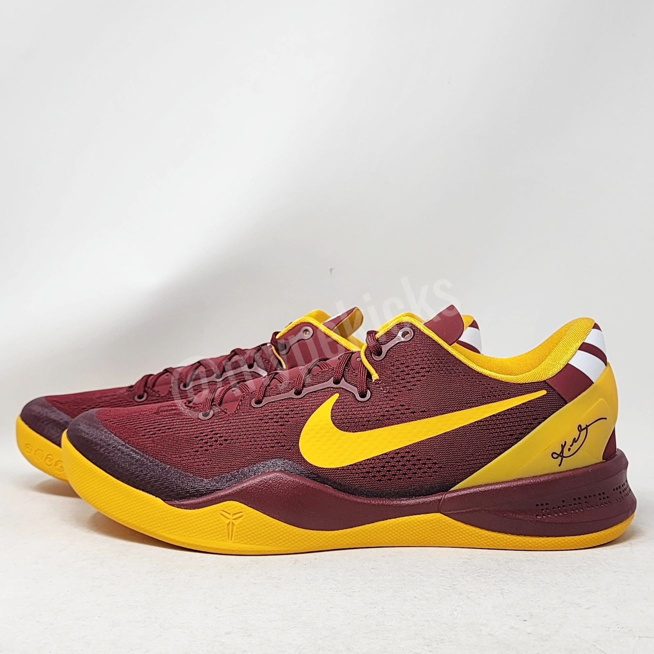 Maroon kobes best sale