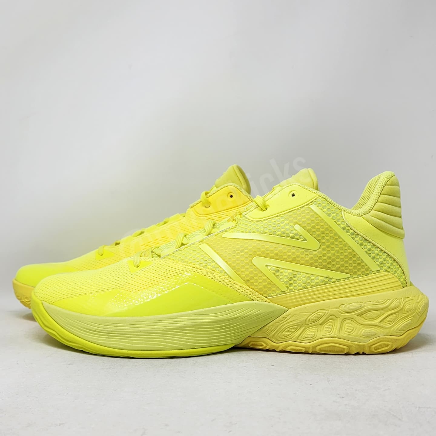 New Balance Two WXY V4 - Darius Bazley PE