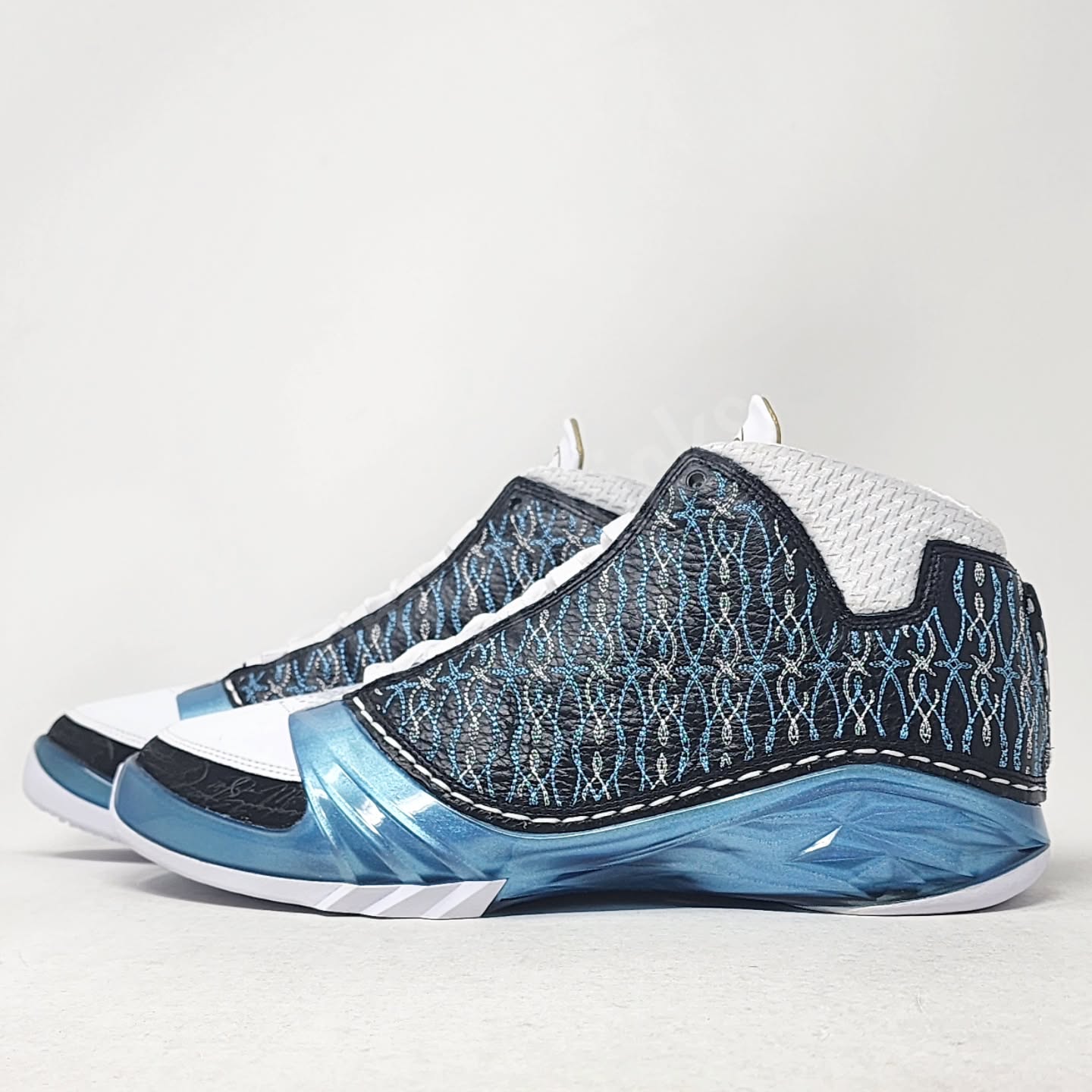 Air Jordan 23 - "UNC"