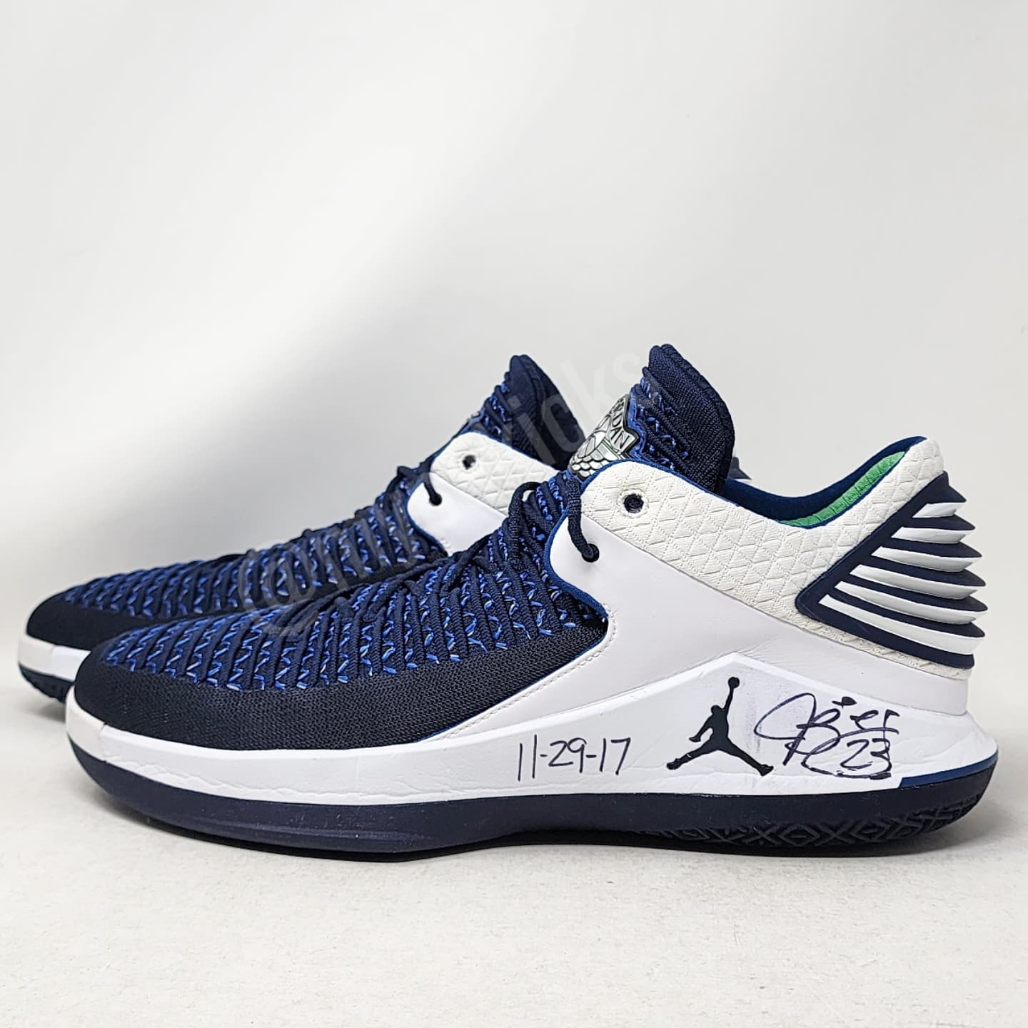 Air Jordan 32 Low - Jimmy Butler Minnesota Timberwolves PE