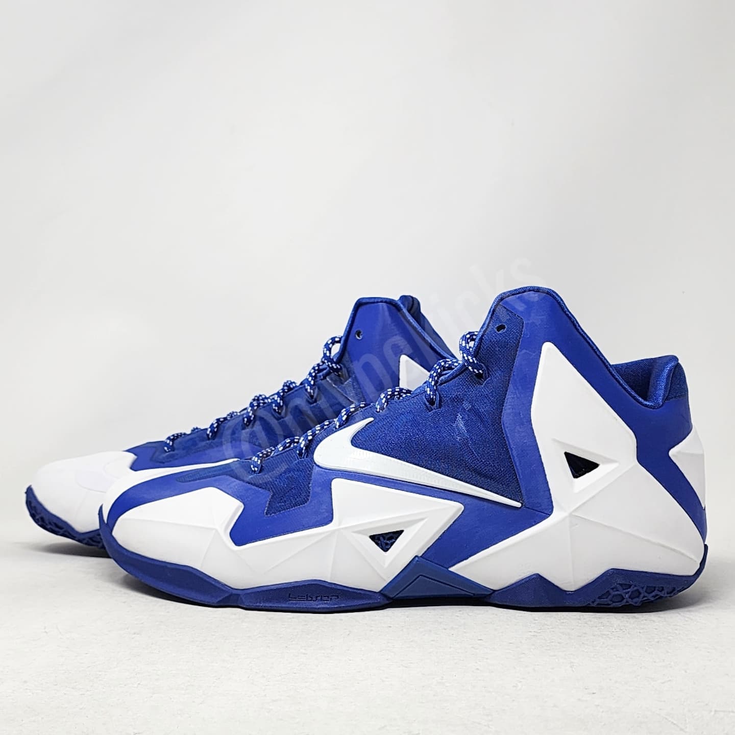 Nike LeBron 11 ID - Kentucky Wildcats PE