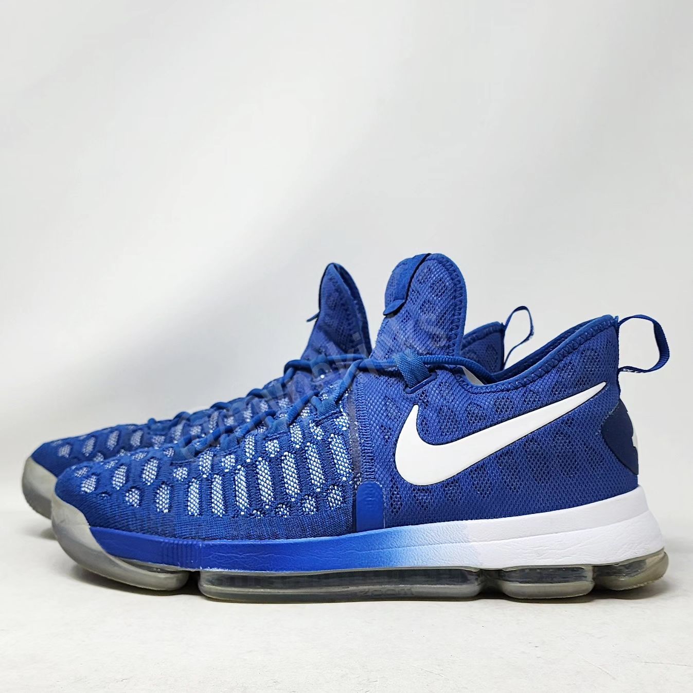 Nike KD 9 Kentucky Wildcats PE