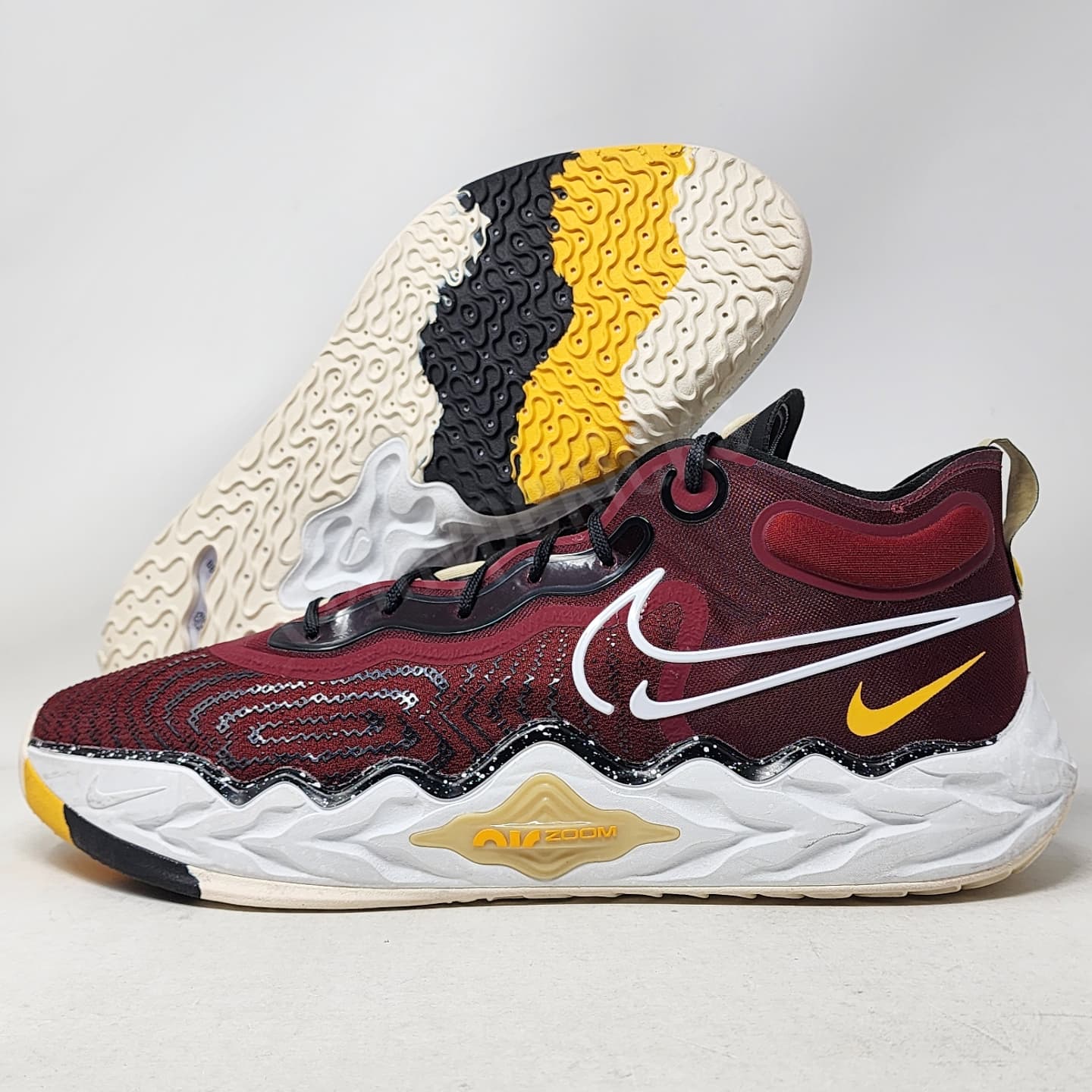 Nike G.T. Run - Kevin Love Cleveland Cavaliers PE