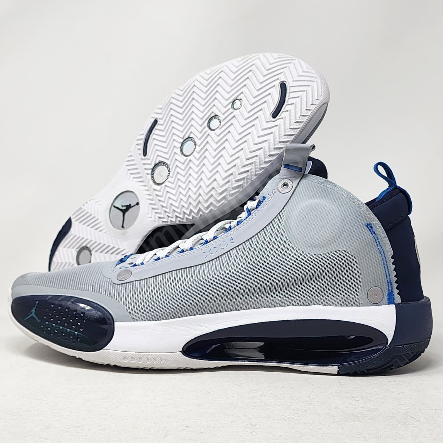 Air Jordan 34 - Georgetown Hoyas PE
