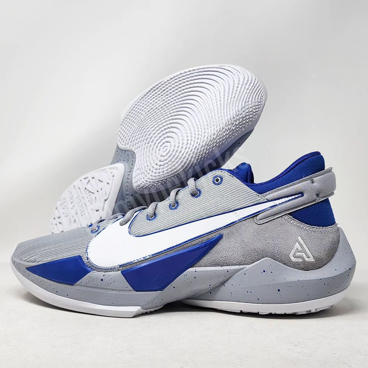 Nike Freak 2 - Kentucky Wildcats PE