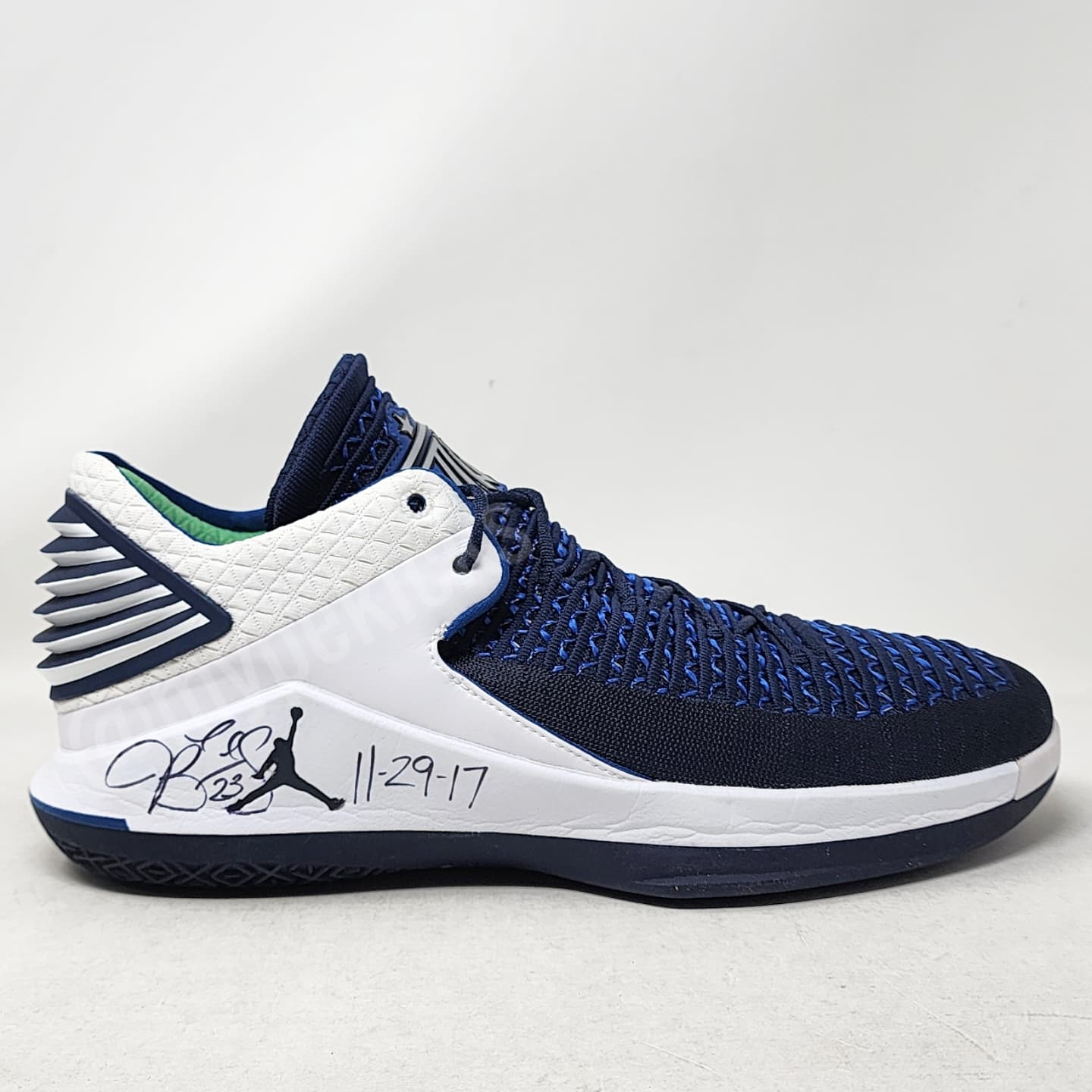 Air Jordan 32 Low - Jimmy Butler Minnesota Timberwolves PE