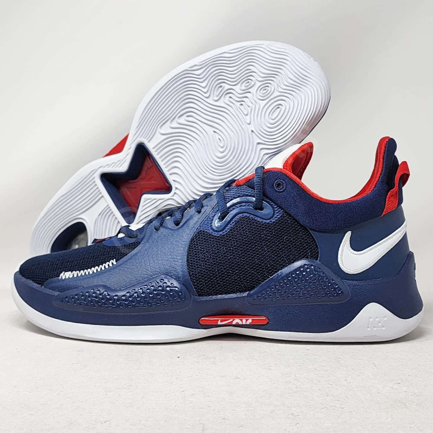 Nike PG 5 - UConn Huskies PE
