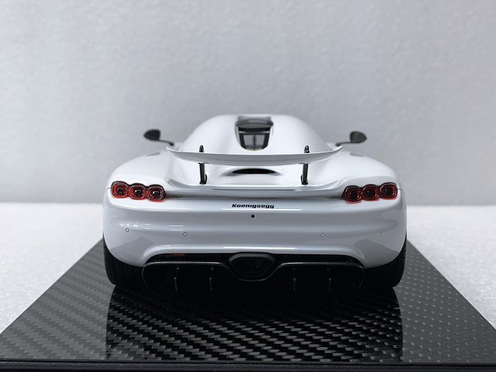 FrontiArt - Koenigsegg CC850